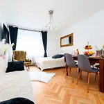 Luxury Kings Apartamento *